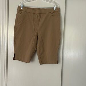 Alfred Dunner Tan Rayon-Blend bermudas waist 18 inseam 12